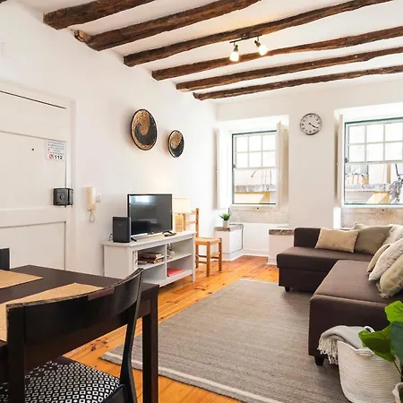 Alfama Patio Apartment *