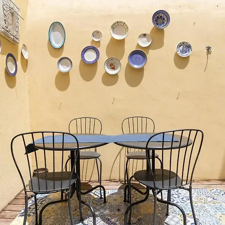 Апартаменти Alfama Patio Лісабон