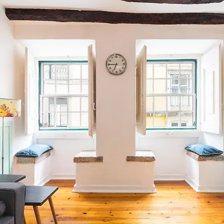 Апартаменти Alfama Patio