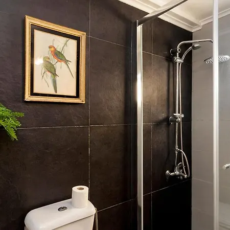 Alfama Patio Апартаменти *