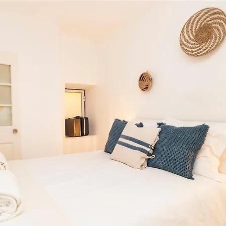 Alfama Patio Апартаменти *